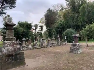 円明院の末社・摂社