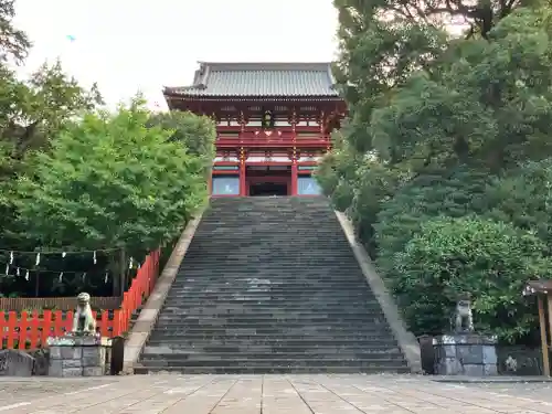 鶴岡八幡宮の本殿・本堂
