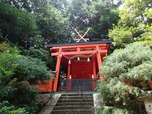 夜支布山口神社の鳥居