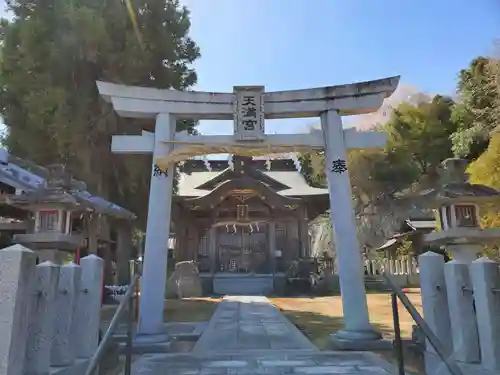 日下部天満神社の鳥居