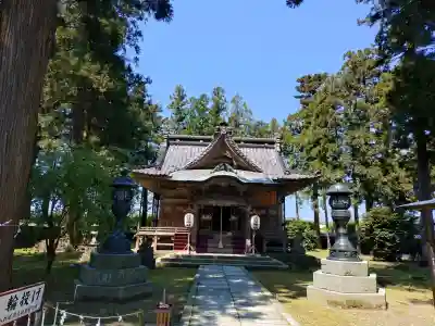 守りの神　藤基神社の{uncategorized: "未分類", other: "その他", undefined: "問題あり", building: "その他建物", grave: "お墓", sacred_gate: "鳥居", guardian: "狛犬", statue: "像", buddha: "仏像", history: "歴史", nature: "自然", garden: "庭園", animal: "動物", pagoda: "塔", temizu: "手水舎", mountain_gate: "山門・神門", sanctuary: "本殿・本堂", subordinate: "末社・摂社", art: "芸術", scenery: "景色", jizo: "地蔵", ema: "絵馬", goshuin: "御朱印", omikuji: "おみくじ", items: "授与品その他", amulet: "お守り", goshuincho: "御朱印帳", eats: "食事", festival: "お祭り", votive_dance: "神楽", shichigosan: "七五三参", wedding: "結婚式", experience: "体験その他", initially: "初詣", around: "周辺", anti_infection: "感染症対策"}