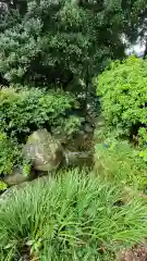 立川熊野神社の庭園