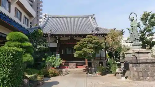 瑞泰寺の本殿・本堂