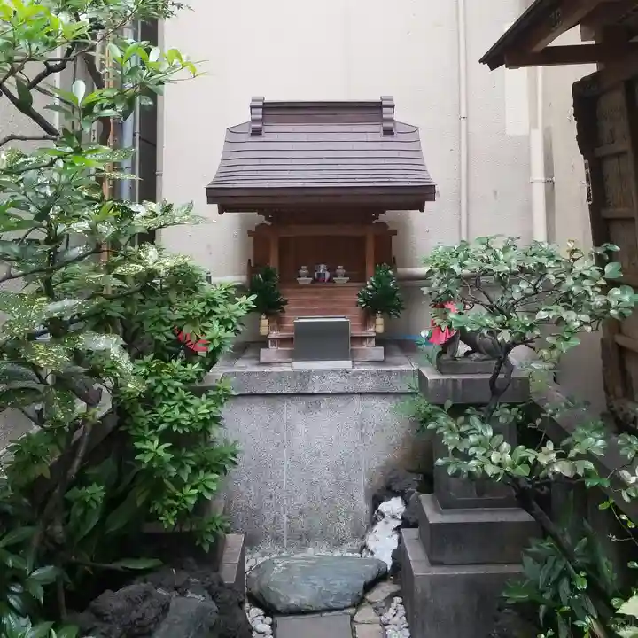 家内喜稲荷神社の本殿・本堂