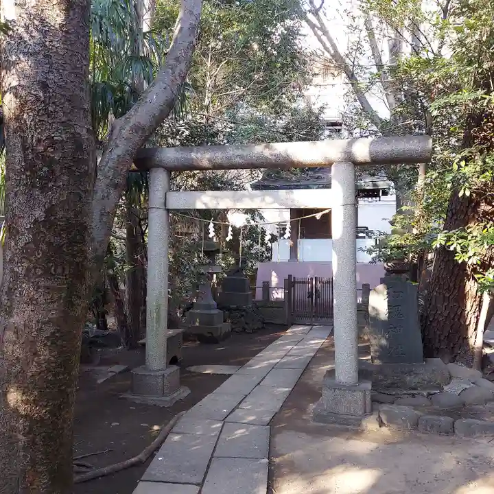 小岩神社の鳥居