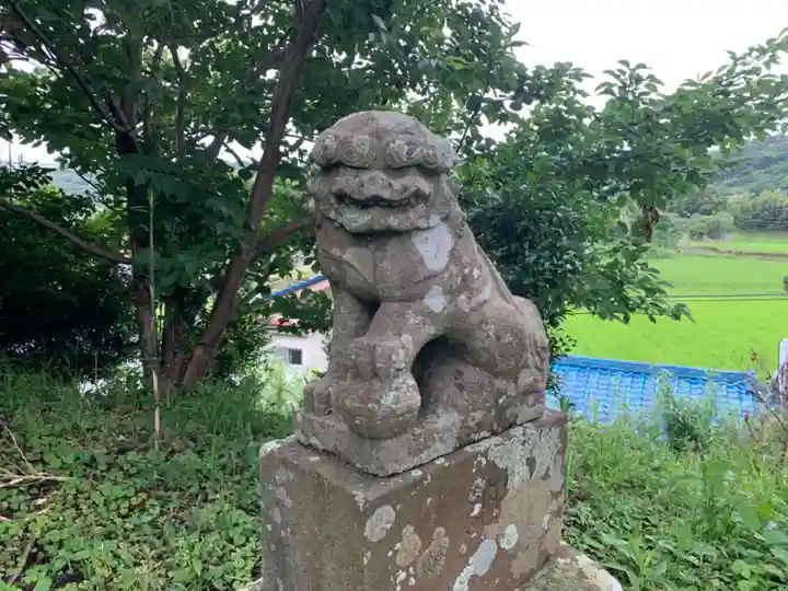 八幡神社の狛犬