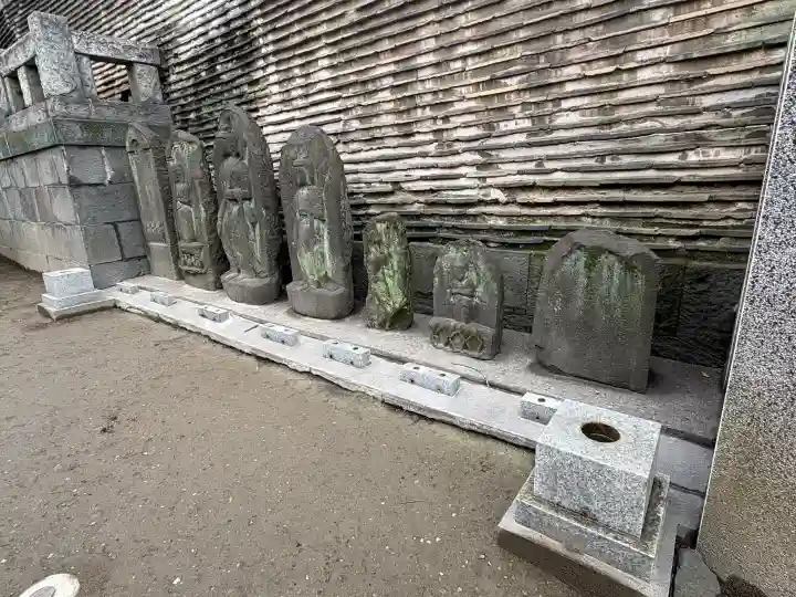 待乳山聖天(本龍院)の{uncategorized: "未分類", other: "その他", undefined: "問題あり", building: "その他建物", grave: "お墓", sacred_gate: "鳥居", guardian: "狛犬", statue: "像", buddha: "仏像", history: "歴史", nature: "自然", garden: "庭園", animal: "動物", pagoda: "塔", temizu: "手水舎", mountain_gate: "山門・神門", sanctuary: "本殿・本堂", subordinate: "末社・摂社", art: "芸術", scenery: "景色", jizo: "地蔵", ema: "絵馬", goshuin: "御朱印", omikuji: "おみくじ", items: "授与品その他", amulet: "お守り", goshuincho: "御朱印帳", eats: "食事", festival: "お祭り", votive_dance: "神楽", shichigosan: "七五三参", wedding: "結婚式", experience: "体験その他", initially: "初詣", around: "周辺", anti_infection: "感染症対策"}