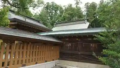 靜神社の本殿
