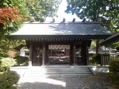 本輪西八幡神社の山門・神門