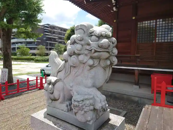 朝日氷川神社の狛犬