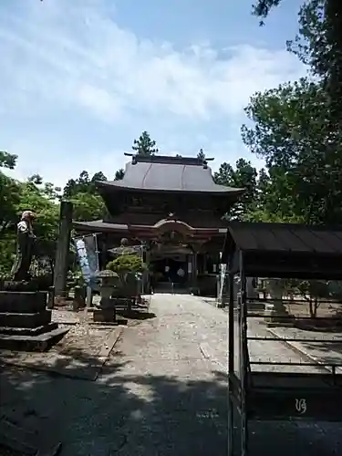 弘安寺の本殿・本堂