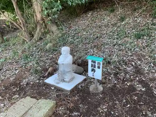 磐裂根裂神社の像