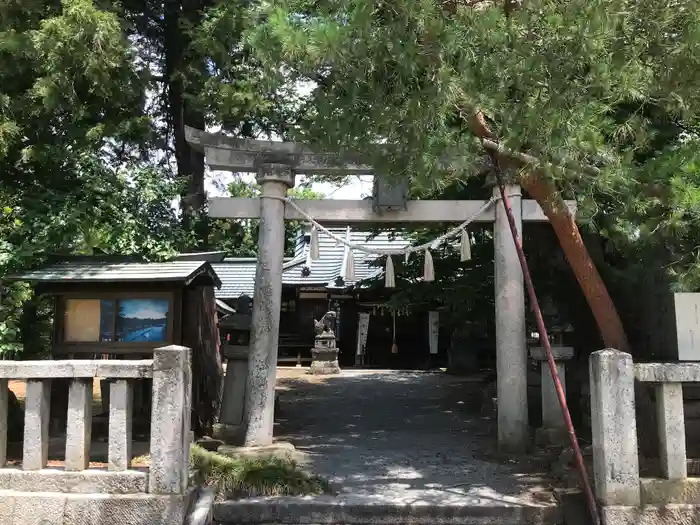 中尾神社の鳥居