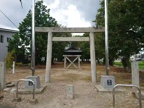 神明社（小折神明社）の鳥居