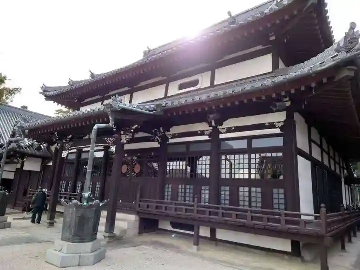 妙宣寺の本殿・本堂