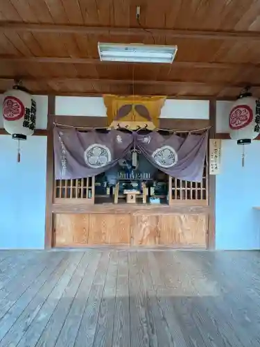 恵比須神社の{uncategorized: "未分類", other: "その他", undefined: "問題あり", building: "その他建物", grave: "お墓", sacred_gate: "鳥居", guardian: "狛犬", statue: "像", buddha: "仏像", history: "歴史", nature: "自然", garden: "庭園", animal: "動物", pagoda: "塔", temizu: "手水舎", mountain_gate: "山門・神門", sanctuary: "本殿・本堂", subordinate: "末社・摂社", art: "芸術", scenery: "景色", jizo: "地蔵", ema: "絵馬", goshuin: "御朱印", omikuji: "おみくじ", items: "授与品その他", amulet: "お守り", goshuincho: "御朱印帳", eats: "食事", festival: "お祭り", votive_dance: "神楽", shichigosan: "七五三参", wedding: "結婚式", experience: "体験その他", initially: "初詣", around: "周辺", anti_infection: "感染症対策"}