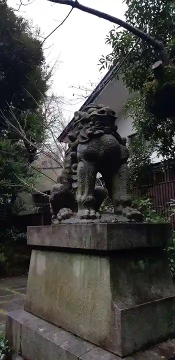 赤坂氷川神社の狛犬