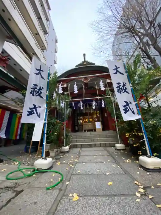 三崎稲荷神社の本殿・本堂