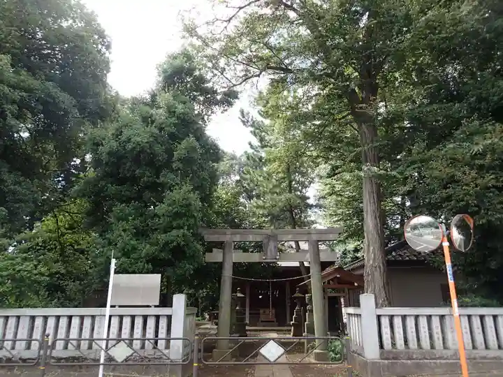 虎狛神社の鳥居