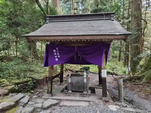花園神社の手水舎