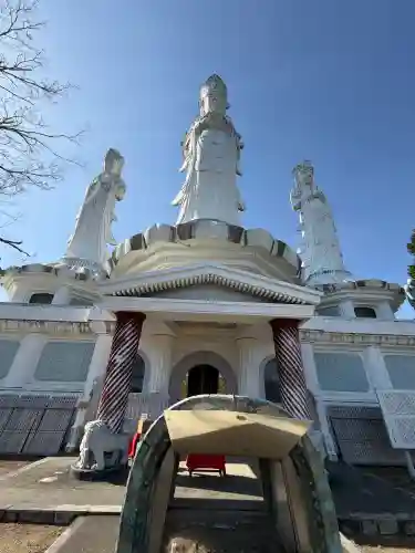 鳥居観音の{uncategorized: "未分類", other: "その他", undefined: "問題あり", building: "その他建物", grave: "お墓", sacred_gate: "鳥居", guardian: "狛犬", statue: "像", buddha: "仏像", history: "歴史", nature: "自然", garden: "庭園", animal: "動物", pagoda: "塔", temizu: "手水舎", mountain_gate: "山門・神門", sanctuary: "本殿・本堂", subordinate: "末社・摂社", art: "芸術", scenery: "景色", jizo: "地蔵", ema: "絵馬", goshuin: "御朱印", omikuji: "おみくじ", items: "授与品その他", amulet: "お守り", goshuincho: "御朱印帳", eats: "食事", festival: "お祭り", votive_dance: "神楽", shichigosan: "七五三参", wedding: "結婚式", experience: "体験その他", initially: "初詣", around: "周辺", anti_infection: "感染症対策"}