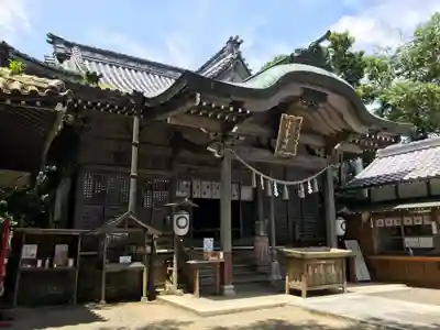 津峯神社の本殿・本堂