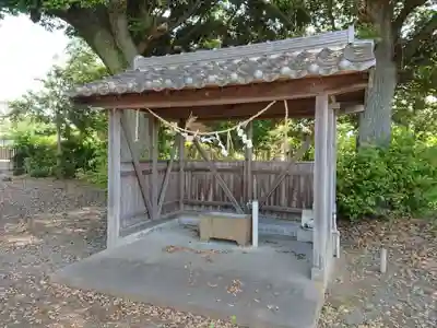 三谷原神社の手水舎