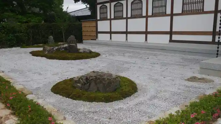 仁和寺の庭園