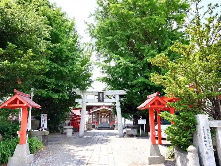函館厳島神社の鳥居
