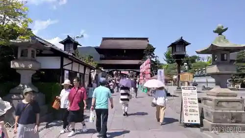 善光寺の建物その他