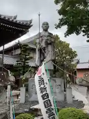 無量寺の像