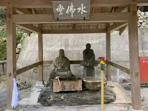 甘南美寺の仏像