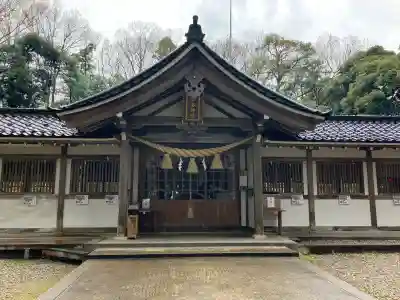 気多神社の{uncategorized: "未分類", other: "その他", undefined: "問題あり", building: "その他建物", grave: "お墓", sacred_gate: "鳥居", guardian: "狛犬", statue: "像", buddha: "仏像", history: "歴史", nature: "自然", garden: "庭園", animal: "動物", pagoda: "塔", temizu: "手水舎", mountain_gate: "山門・神門", sanctuary: "本殿・本堂", subordinate: "末社・摂社", art: "芸術", scenery: "景色", jizo: "地蔵", ema: "絵馬", goshuin: "御朱印", omikuji: "おみくじ", items: "授与品その他", amulet: "お守り", goshuincho: "御朱印帳", eats: "食事", festival: "お祭り", votive_dance: "神楽", shichigosan: "七五三参", wedding: "結婚式", experience: "体験その他", initially: "初詣", around: "周辺", anti_infection: "感染症対策"}