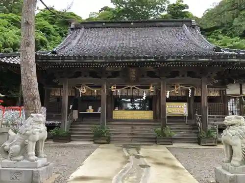 石浦神社の本殿