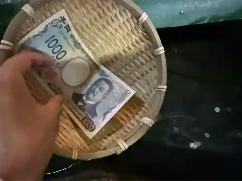 銭洗弁財天宇賀福神社(神奈川県)