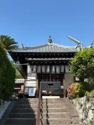 正覚院の{uncategorized: "未分類", other: "その他", undefined: "問題あり", building: "その他建物", grave: "お墓", sacred_gate: "鳥居", guardian: "狛犬", statue: "像", buddha: "仏像", history: "歴史", nature: "自然", garden: "庭園", animal: "動物", pagoda: "塔", temizu: "手水舎", mountain_gate: "山門・神門", sanctuary: "本殿・本堂", subordinate: "末社・摂社", art: "芸術", scenery: "景色", jizo: "地蔵", ema: "絵馬", goshuin: "御朱印", omikuji: "おみくじ", items: "授与品その他", amulet: "お守り", goshuincho: "御朱印帳", eats: "食事", festival: "お祭り", votive_dance: "神楽", shichigosan: "七五三参", wedding: "結婚式", experience: "体験その他", initially: "初詣", around: "周辺", anti_infection: "感染症対策"}