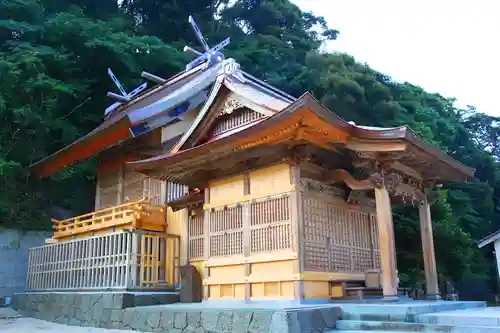 多久神社の本殿