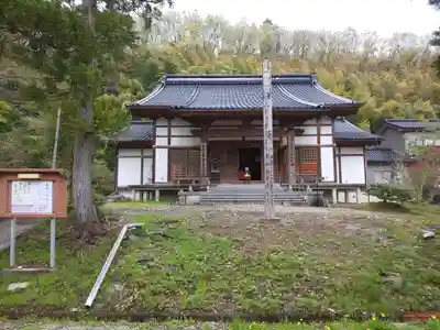 慈尊院の本殿・本堂