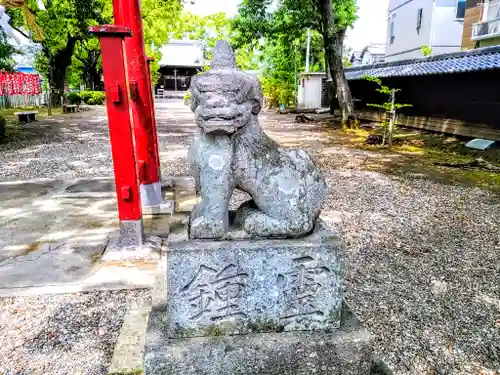 天満宮（鴨田天満宮）の狛犬