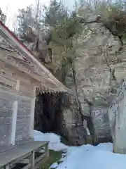 岩神寺の建物その他