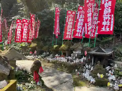 佐助稲荷神社の末社・摂社