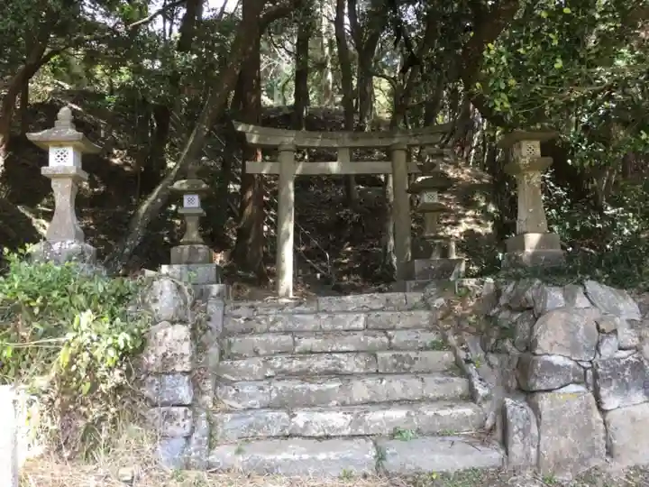 神社の鳥居