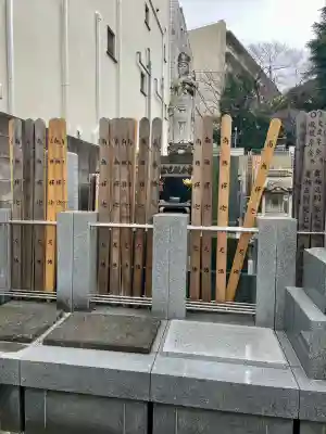 休昌院の{uncategorized: "未分類", other: "その他", undefined: "問題あり", building: "その他建物", grave: "お墓", sacred_gate: "鳥居", guardian: "狛犬", statue: "像", buddha: "仏像", history: "歴史", nature: "自然", garden: "庭園", animal: "動物", pagoda: "塔", temizu: "手水舎", mountain_gate: "山門・神門", sanctuary: "本殿・本堂", subordinate: "末社・摂社", art: "芸術", scenery: "景色", jizo: "地蔵", ema: "絵馬", goshuin: "御朱印", omikuji: "おみくじ", items: "授与品その他", amulet: "お守り", goshuincho: "御朱印帳", eats: "食事", festival: "お祭り", votive_dance: "神楽", shichigosan: "七五三参", wedding: "結婚式", experience: "体験その他", initially: "初詣", around: "周辺", anti_infection: "感染症対策"}