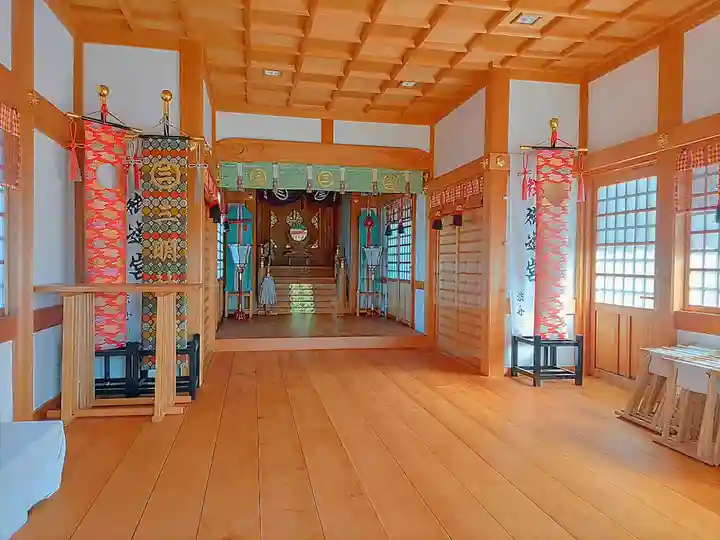 三明神社の本殿・本堂