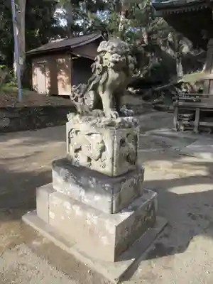 海南刀切神社の狛犬