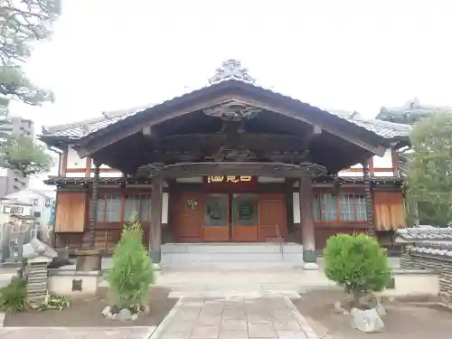 海徳寺の{uncategorized: "未分類", other: "その他", undefined: "問題あり", building: "その他建物", grave: "お墓", sacred_gate: "鳥居", guardian: "狛犬", statue: "像", buddha: "仏像", history: "歴史", nature: "自然", garden: "庭園", animal: "動物", pagoda: "塔", temizu: "手水舎", mountain_gate: "山門・神門", sanctuary: "本殿・本堂", subordinate: "末社・摂社", art: "芸術", scenery: "景色", jizo: "地蔵", ema: "絵馬", goshuin: "御朱印", omikuji: "おみくじ", items: "授与品その他", amulet: "お守り", goshuincho: "御朱印帳", eats: "食事", festival: "お祭り", votive_dance: "神楽", shichigosan: "七五三参", wedding: "結婚式", experience: "体験その他", initially: "初詣", around: "周辺", anti_infection: "感染症対策"}