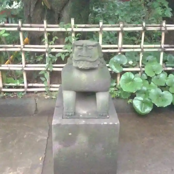 市谷亀岡八幡宮の狛犬