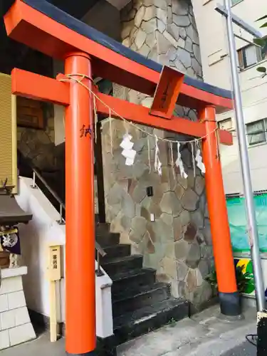初音森神社の鳥居