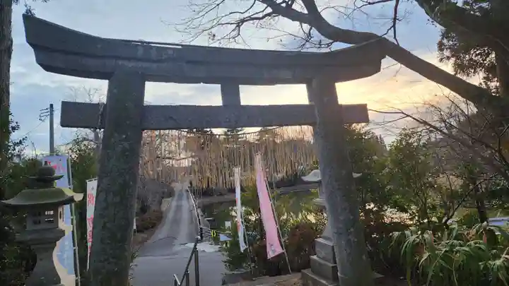 鏡石鹿嶋神社 *安産・開運・勝利の神さま*の鳥居