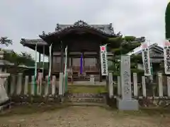 春日寺の本殿